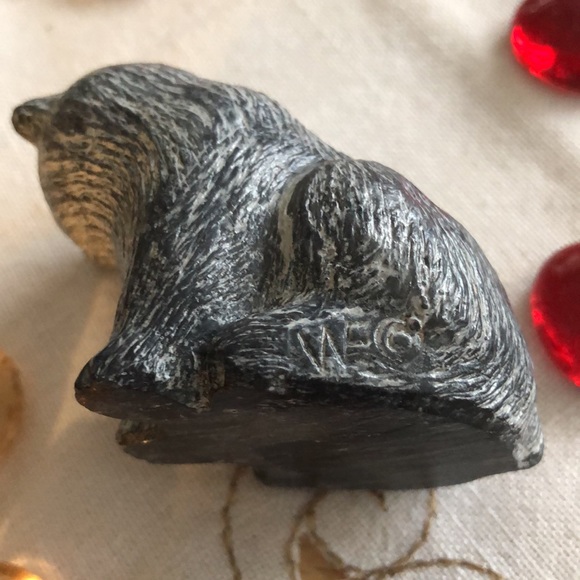 Vint. Wolf Original Bear Figurine Soapstone Carve - Picture 3 of 6